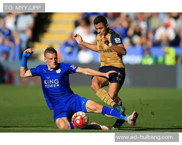 足球场上的英俊传奇:这些帅气球星如何凭魅力征服球迷和赛场